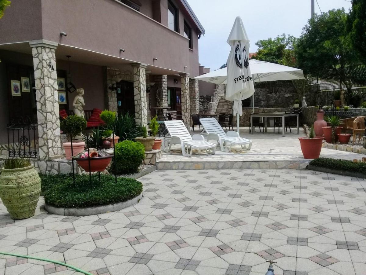 Couette-café Casa Perla Holidays Jurasi